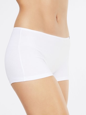 Skiny Panty in White: front