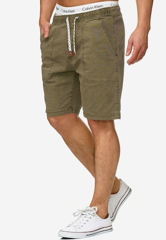 INDICODE JEANS Regular Shorts 'Stoufville' in Grün: predná strana