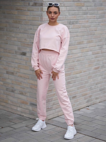 Tina Neumann - Pastel Pink Sweat Look by ABOUT YOU Limited
