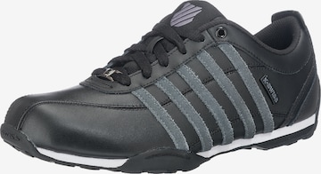 Baskets basses 'Arvee' K-SWISS en noir : devant