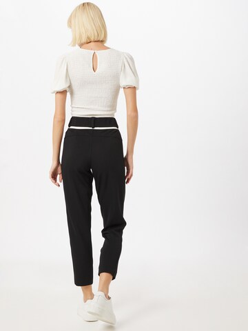 Coupe slim Pantalon 'Bonny' STREET ONE en noir