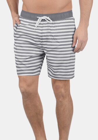 BLEND Board Shorts 'Leo' in Grey: front