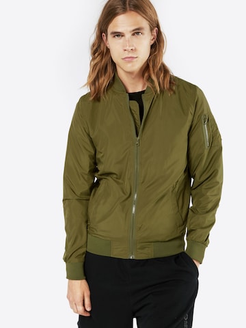 Urban Classics Демисезонная куртка в Зеленый