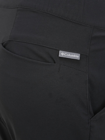 Tapered Pantaloni sportivi 'Firwood Camp' di COLUMBIA in nero