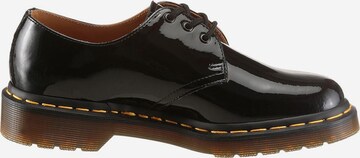 Pantofi cu șireturi de la Dr. Martens pe negru