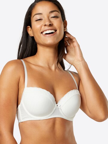 Balconnet Soutien-gorge SCHIESSER en blanc : devant