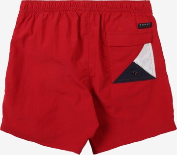 TOMMY HILFIGER Badeshorts in Rot: zadná strana