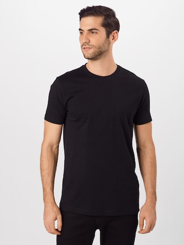 Urban Classics - Camiseta en negro: frente