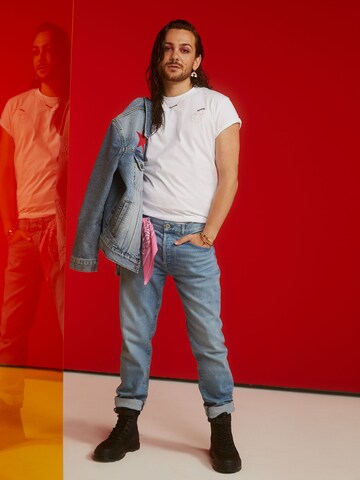 ABOUT YOU x Riccardo Simonetti Regular Jeans 'Tom' i blå: framsida
