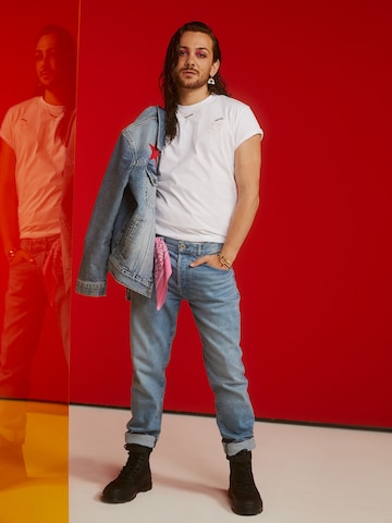 regular Jeans 'Tom' di ABOUT YOU x Riccardo Simonetti in blu: frontale