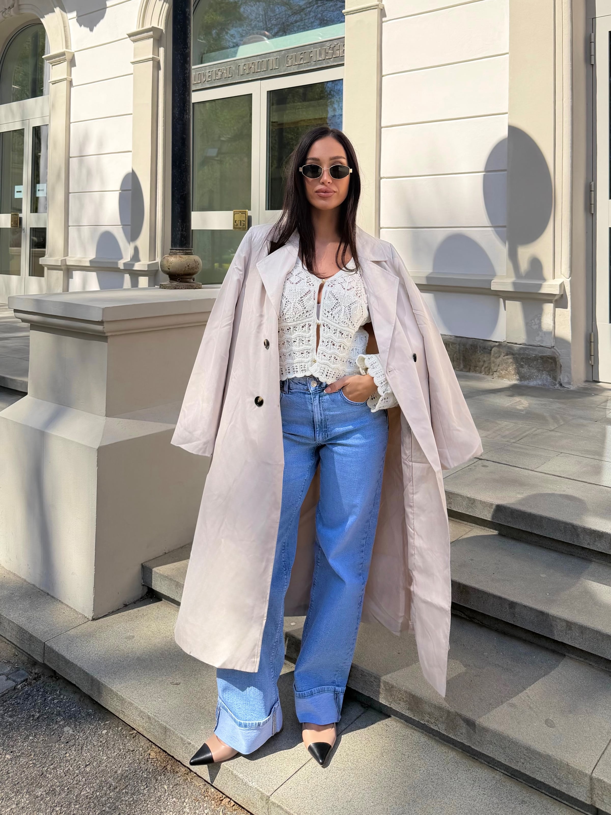 Sabrina - Light Spring Look