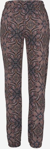 LASCANA Tapered Broek in Bruin