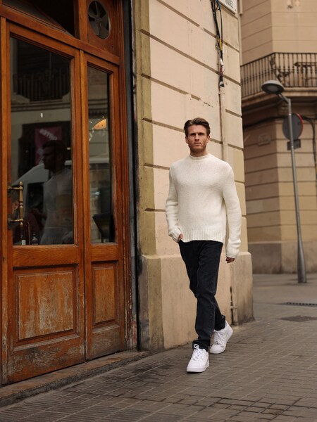 James B. - Simple White Knit Sweater Look by DAN FOX APPAREL