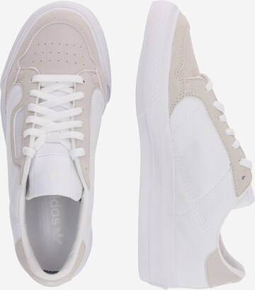 Baskets 'Continental' ADIDAS ORIGINALS en blanc : sur le côté