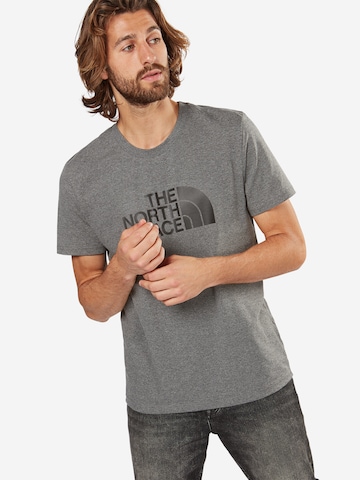 THE NORTH FACE Regular fit Shirt in Grijs: voorkant