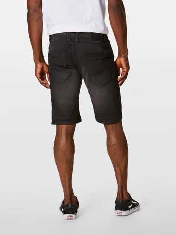 INDICODE JEANS Regular Shorts 'Kaden Holes' in Schwarz: zadná strana