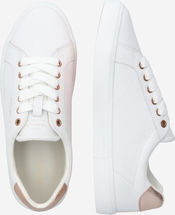 Baskets basses 'Seaville' GANT en blanc