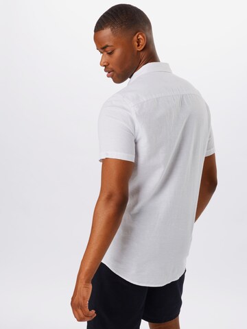 Coupe slim Chemise BURTON MENSWEAR LONDON en blanc