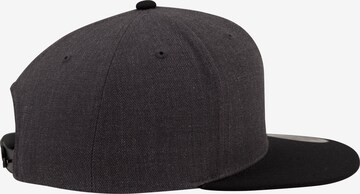 Flexfit Cap in Grau