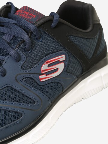 SKECHERS Sneaker in Blau