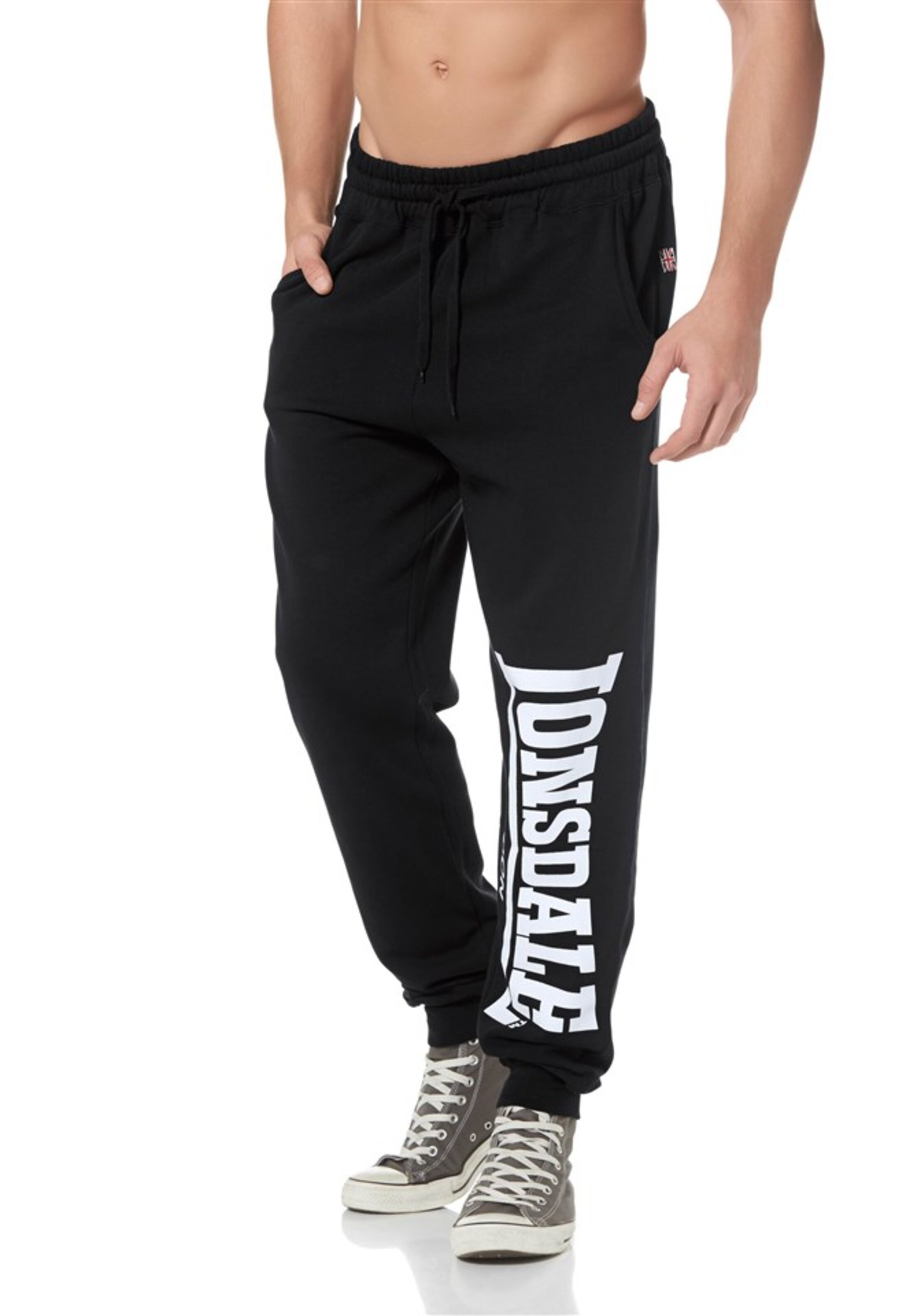 LONSDALE Конический (Tapered) Штаны в Черный: спереди