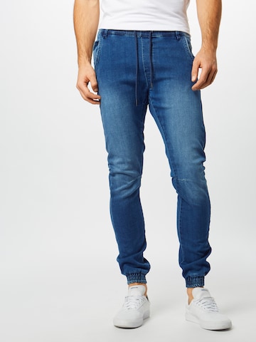 Urban Classics Tapered Jeans in Blauw: voorkant