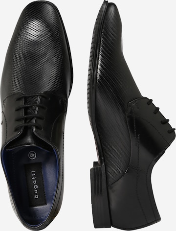 bugatti Fűzős cipő 'Mattia 2' - fekete