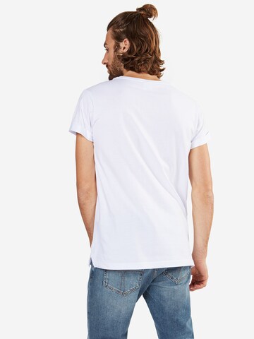 Urban Classics - Camisa 'Turnup Tee' em branco: atrás