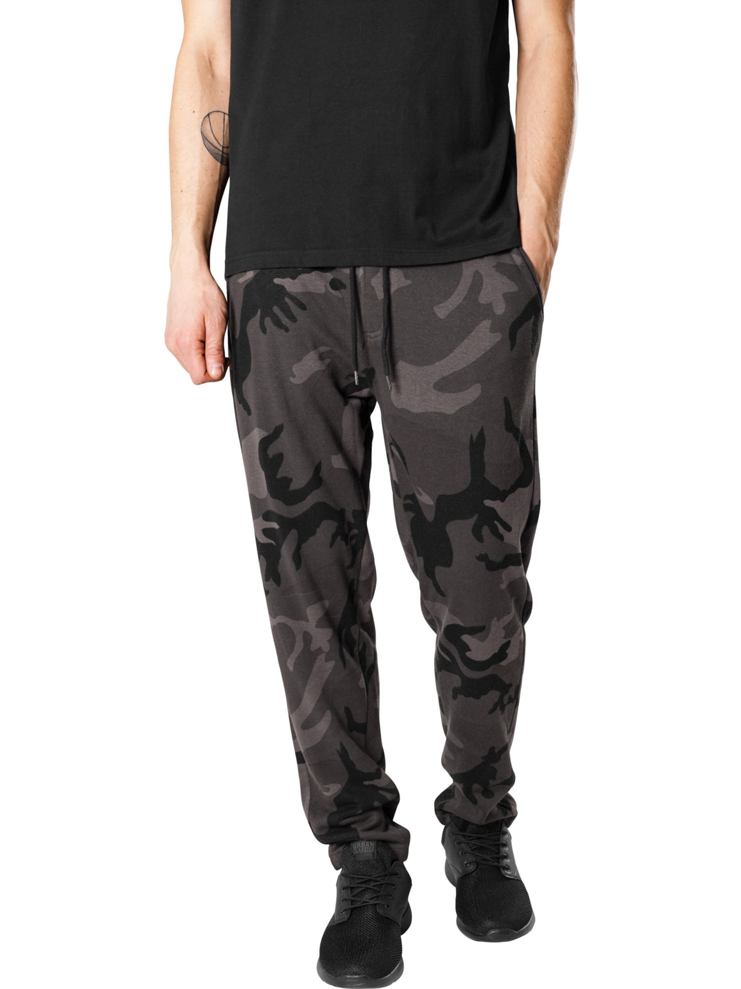 Urban Classics Tapered Trousers in Grey: front