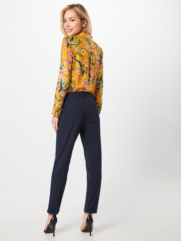 Coupe slim Pantalon à plis 'Maron' BRAX en bleu : derrière