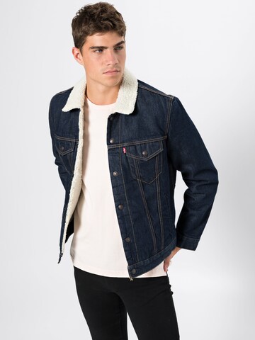 LEVI'S ® - Chaqueta de entretiempo 'Type 3 Sherpa Trucker' en azul