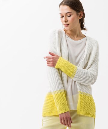 BRAX Strickjacke 'Anique' in Weiß: Vorderseite