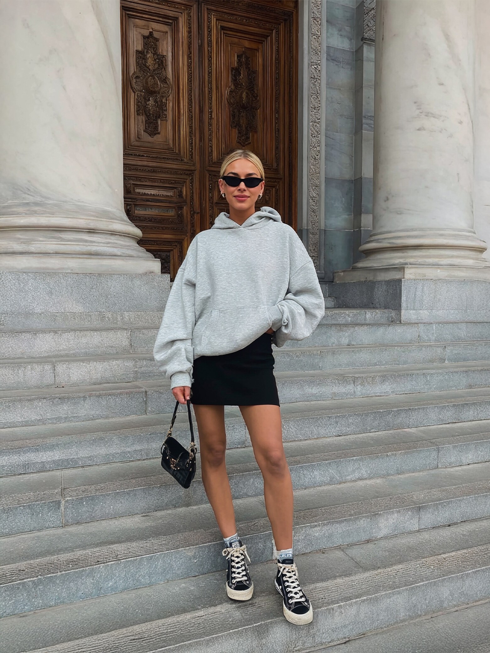 Fiecare țară are stilul ei.
Noi le avem pe toate. Stereotypically stylish