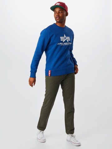 ALPHA INDUSTRIES Sweatshirt in Blauw