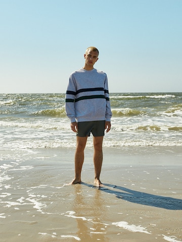 Comfy Beach Day Look by GMK Men