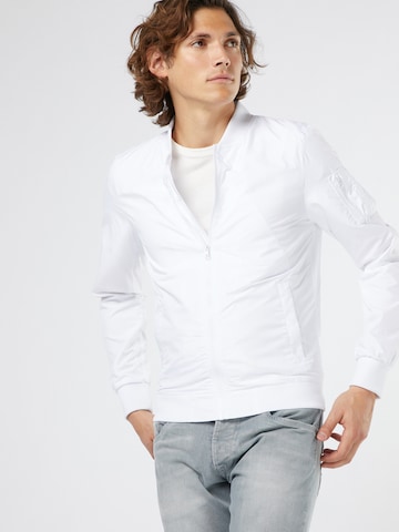 Veste mi-saison Urban Classics en blanc