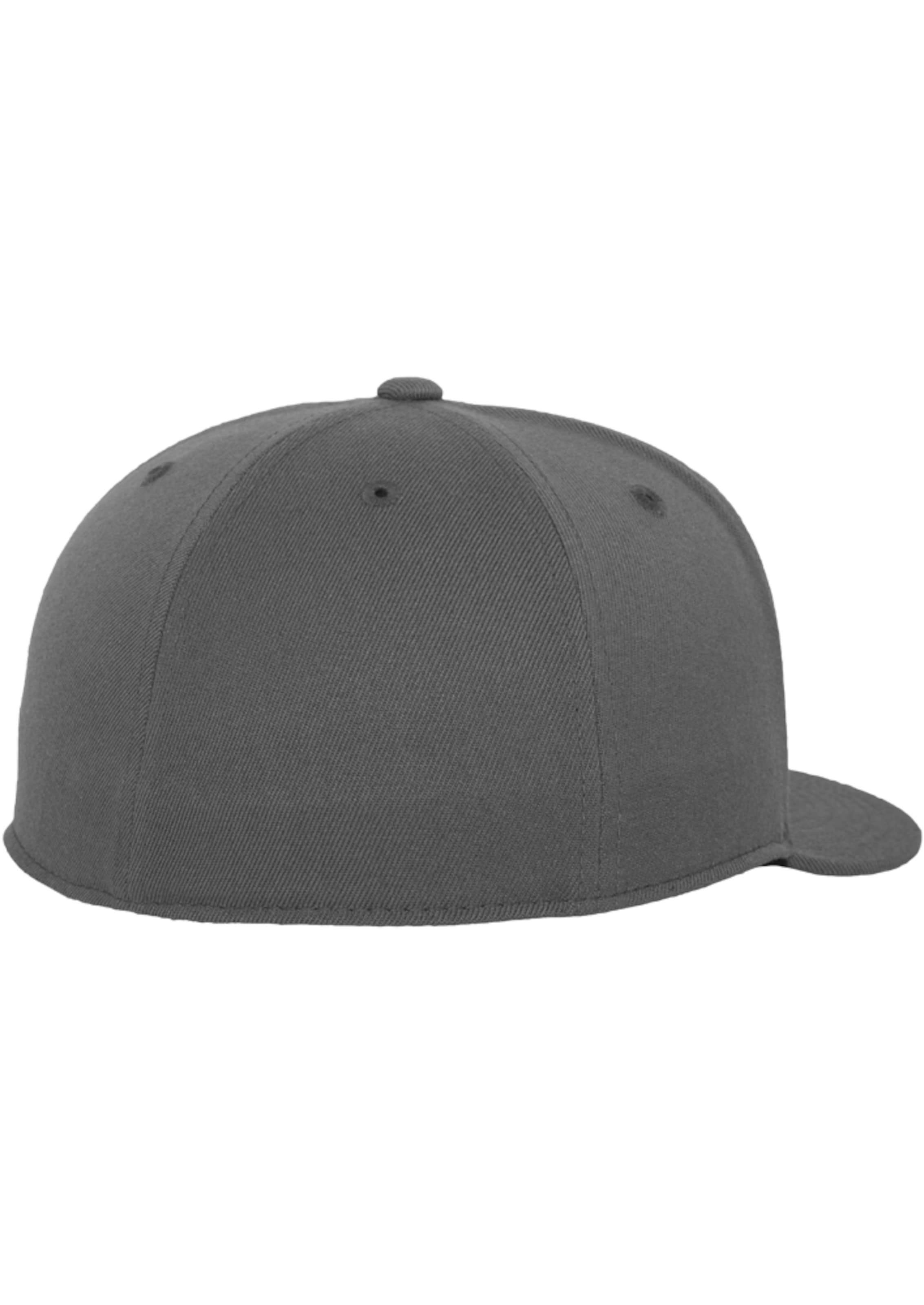 Flexfit Cap in Grey