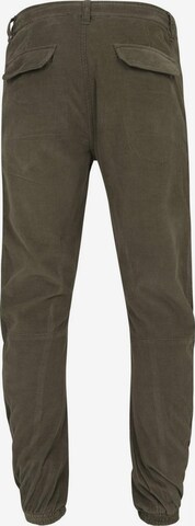 Tapered Pantaloni di Urban Classics in verde