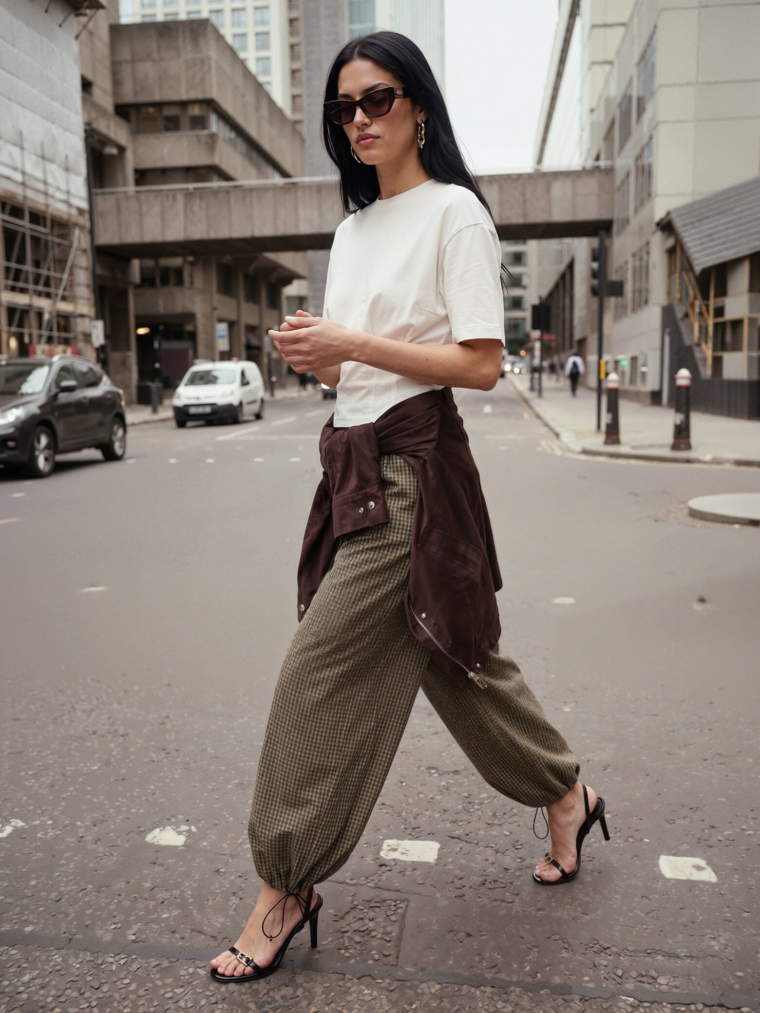 Le volume haute couture rencontre le confort de tous les jours Coup de projecteur pour les pantalons ballons