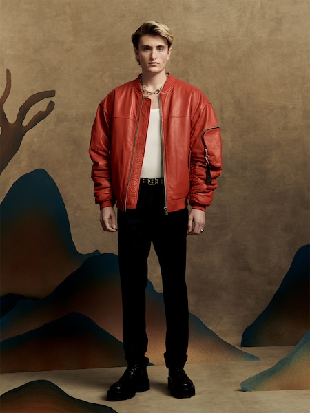 Leon - Red Leather Bomber Jacket Look