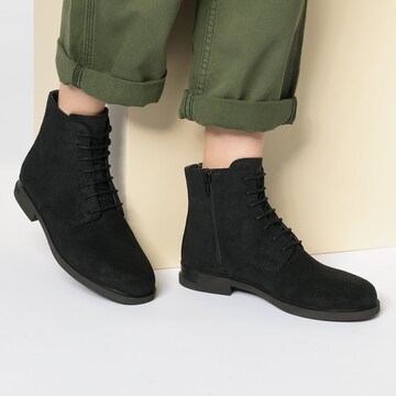 Bottines à lacets CAMPER en noir