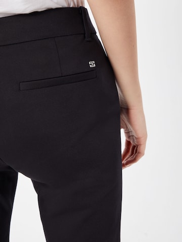 Slimfit Pantaloni 'Marta' di TOMMY HILFIGER in nero