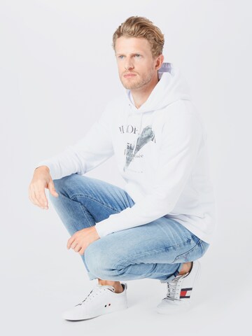 EINSTEIN & NEWTON Regular Fit Sweatshirt 'Nico Tin' i hvid