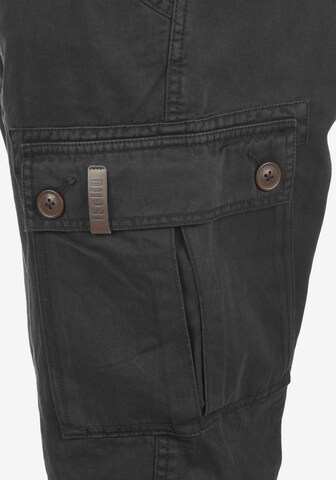 !Solid Regular Cargoshorts 'Valongo' in Schwarz