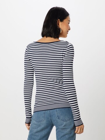 Pull-over 'Camille' GUESS en bleu : derrière