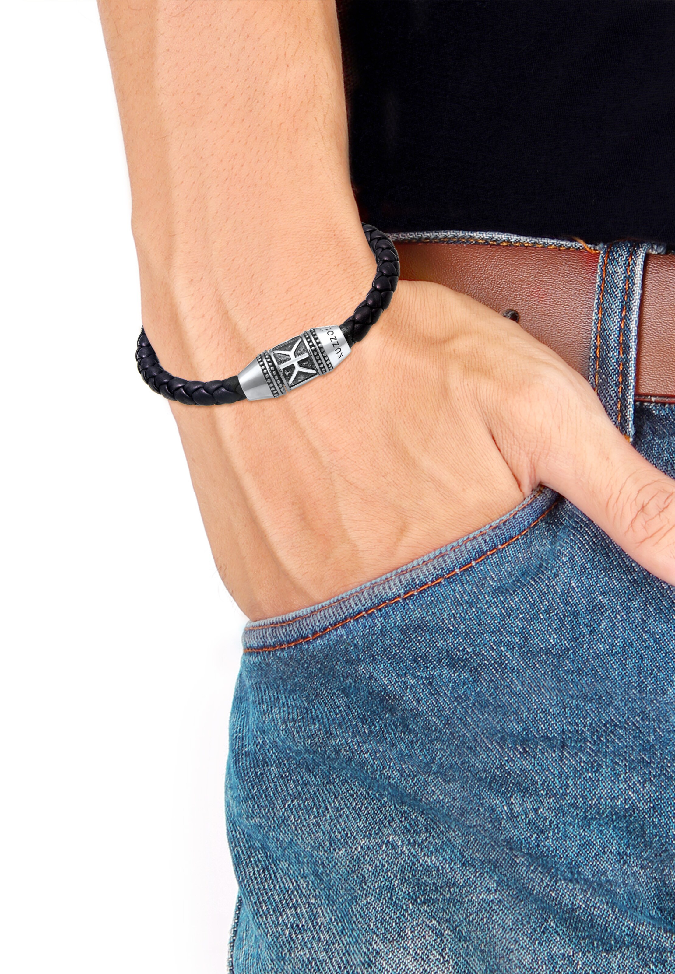 KUZZOI Armband i svart: framsida