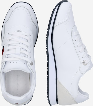 TOMMY HILFIGER Sneakers laag 'Zoey' in Wit