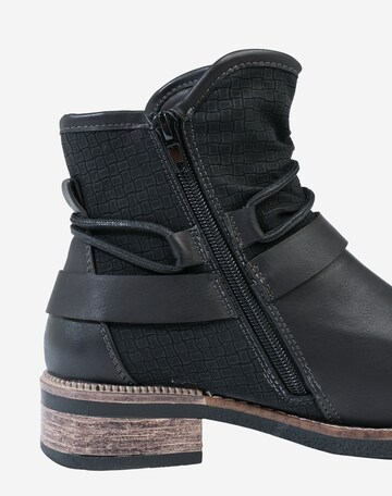 Rieker Boots in Black