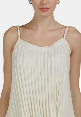 DREIMASTER Top in White: front