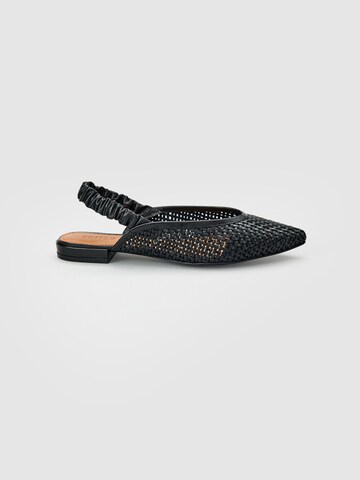 EDITED Ballet Flats 'Gotje' in Black: front